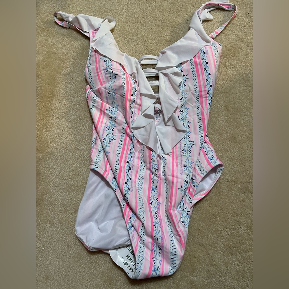 Lilly Pulitzer size 14 swim suit nwot